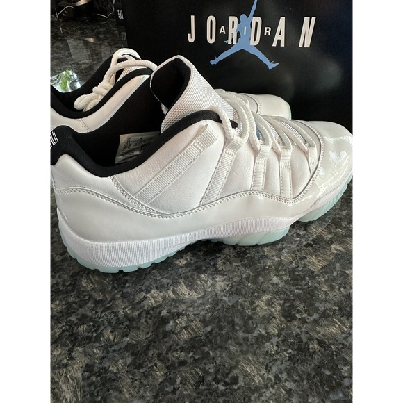 air jordan‎ 11 retro low cement grey. NWB Size 10 Men\'s